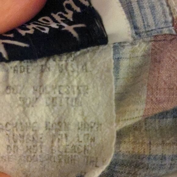 🤩 Tapestry in white and plaid patchwork vintage top🤩 2 for $20 - Picture 6 of 9